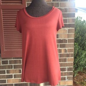 Coco Main Rust Short Sleeve Top Women’s Size L